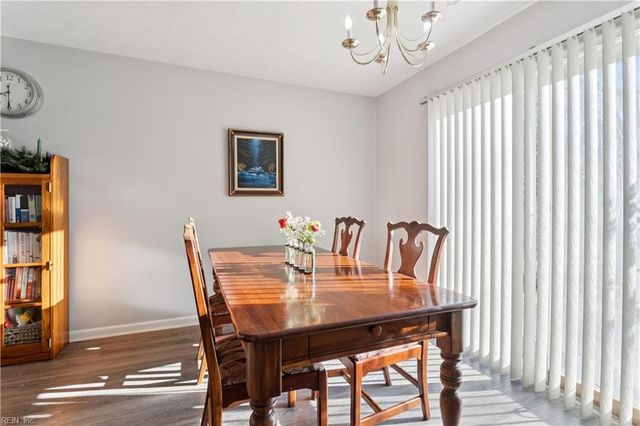 738 Kings Ridge DR, Newport News, VA 23608