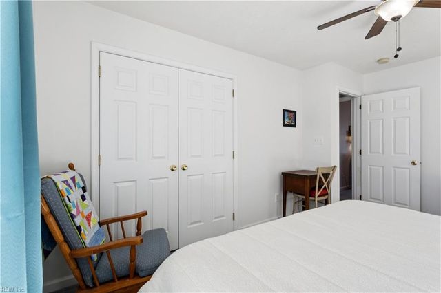 738 Kings Ridge DR, Newport News, VA 23608