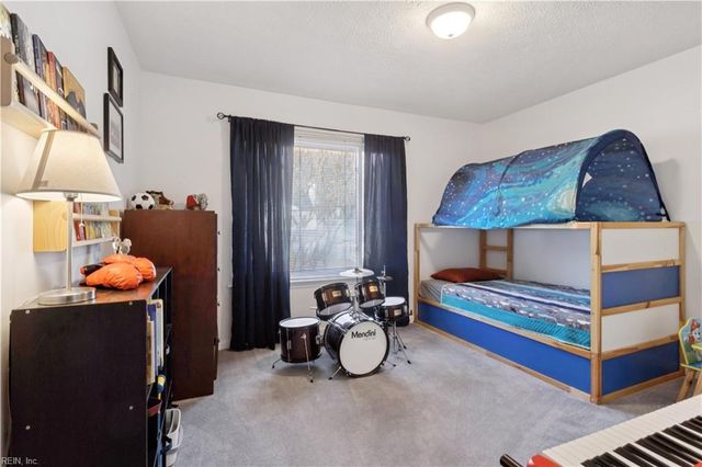 738 Kings Ridge DR, Newport News, VA 23608