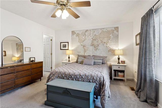 738 Kings Ridge DR, Newport News, VA 23608