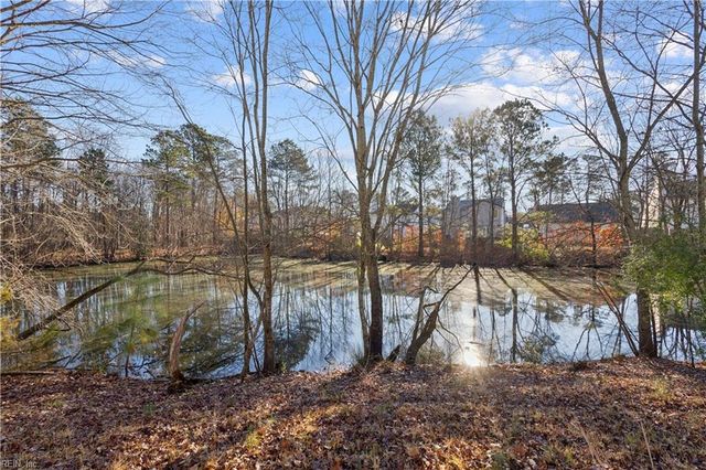 738 Kings Ridge DR, Newport News, VA 23608