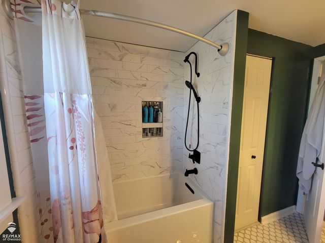 9503 Vernon Road, Burns Twp, MI 48414