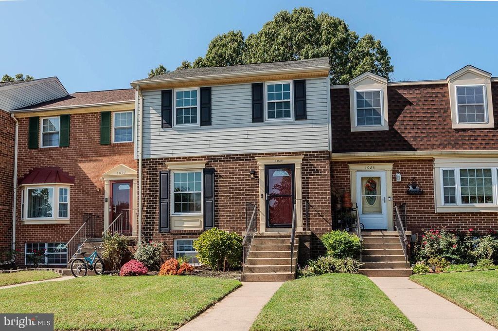 1025 CUTLER HARBOUR, Pasadena, MD 21122