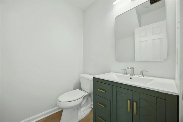 2270 Newport Landing, Alpharetta, GA 30009