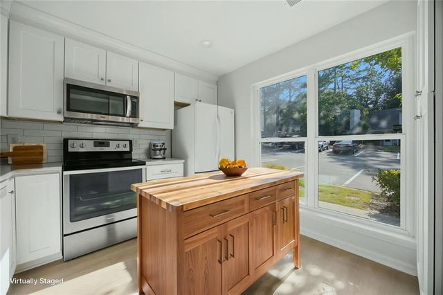 2270 Newport Landing, Alpharetta, GA 30009