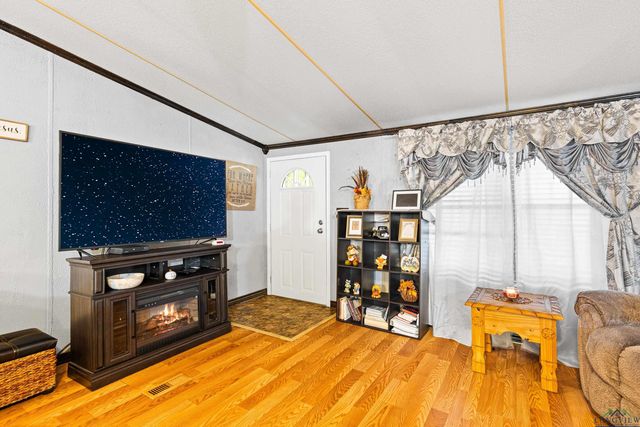 220 Cross Creek, Longview, TX 75602