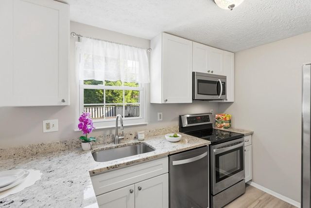 7807 BREEZY DOWN TER, Rockville, MD 20855