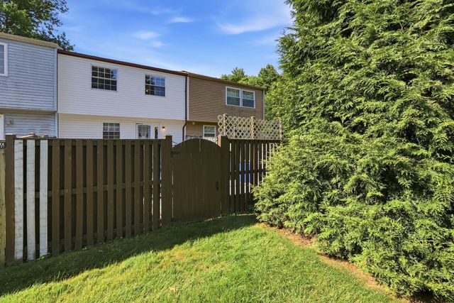 7807 BREEZY DOWN TER, Rockville, MD 20855