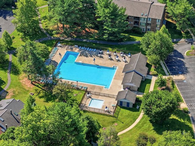 7807 BREEZY DOWN TER, Rockville, MD 20855