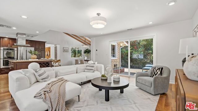 3160 Sepulveda Boulevard, Los Angeles, CA 91403