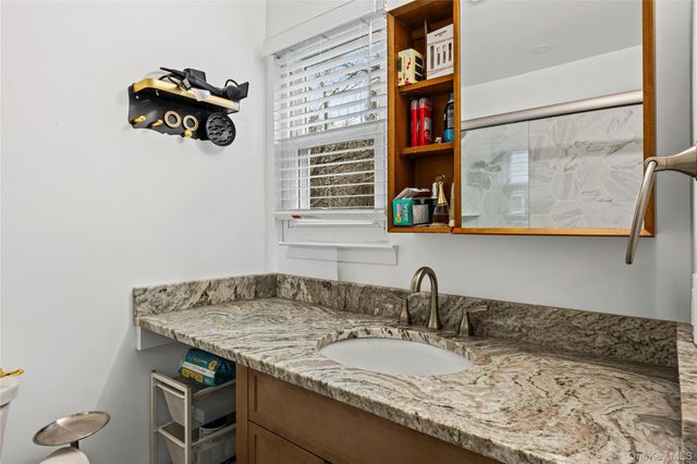 1425 Jerusalem Ave. 7, North Merrick, NY 11565