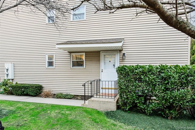 1425 Jerusalem Ave. 7, North Merrick, NY 11565