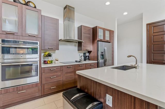 16044 SW 136th Way, Miami, FL 33196