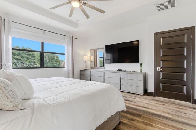 16044 SW 136th Way, Miami, FL 33196