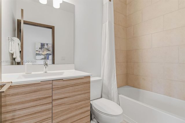 16044 SW 136th Way, Miami, FL 33196