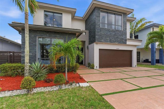 16044 SW 136th Way, Miami, FL 33196
