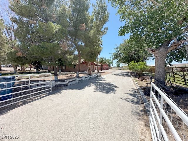 2025 Whipple Avenue, Logandale, NV 89021