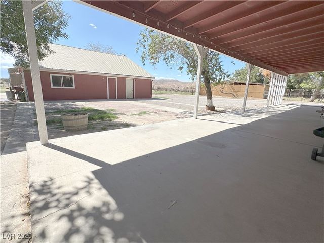 2025 Whipple Avenue, Logandale, NV 89021