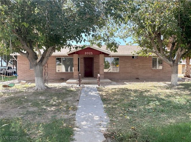 2025 Whipple Avenue, Logandale, NV 89021