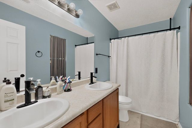 819 Corel Drive SW, Albuquerque, NM 87121