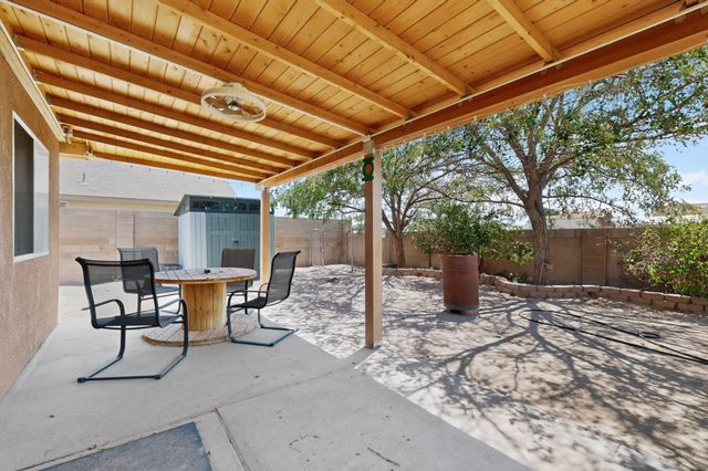 819 Corel Drive SW, Albuquerque, NM 87121