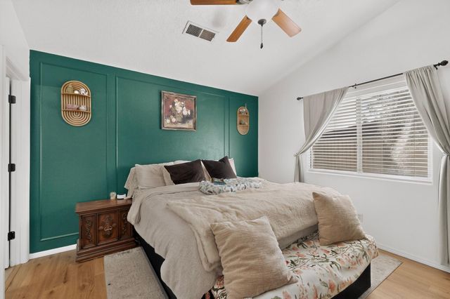 819 Corel Drive SW, Albuquerque, NM 87121