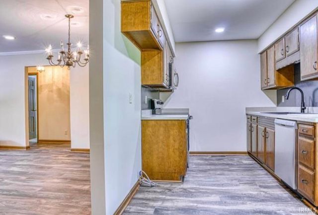 10500 Browning Road, Evansville, IN 47725