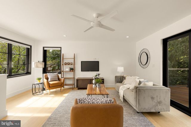 5148 LINNEAN TER NW, Washington, DC 20008