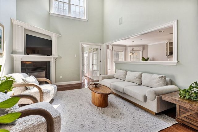 10 Trevor Ln 10, Hopkinton, MA 01748