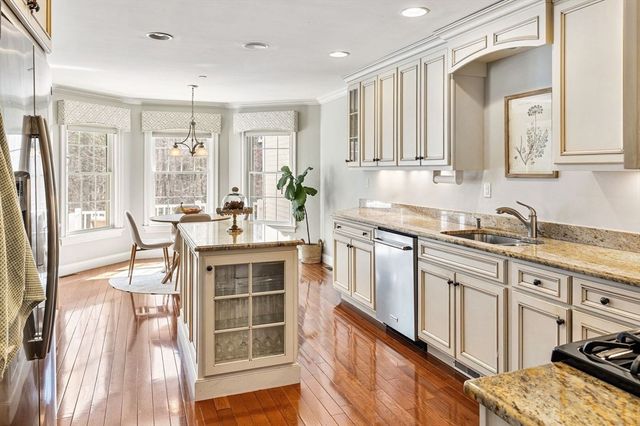 10 Trevor Ln 10, Hopkinton, MA 01748