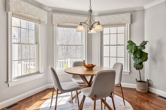 10 Trevor Ln 10, Hopkinton, MA 01748