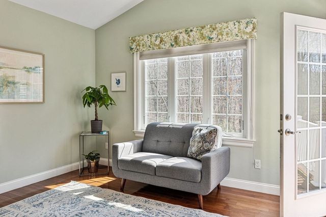 10 Trevor Ln 10, Hopkinton, MA 01748