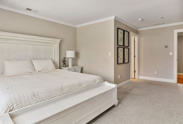 10 Trevor Ln 10, Hopkinton, MA 01748