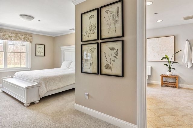 10 Trevor Ln 10, Hopkinton, MA 01748