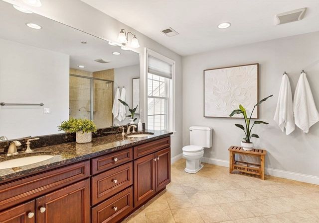 10 Trevor Ln 10, Hopkinton, MA 01748