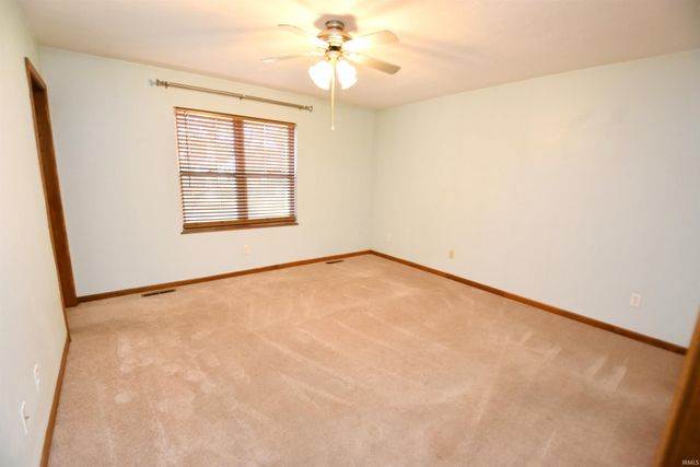 10231 Ashleys Meadow Drive, Granger, IN 46530