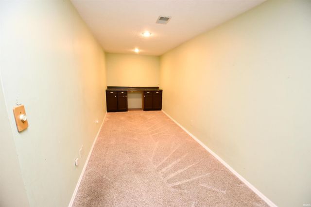 10231 Ashleys Meadow Drive, Granger, IN 46530