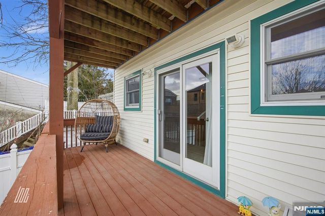 331 Undercliff Avenue, Edgewater, NJ 07020