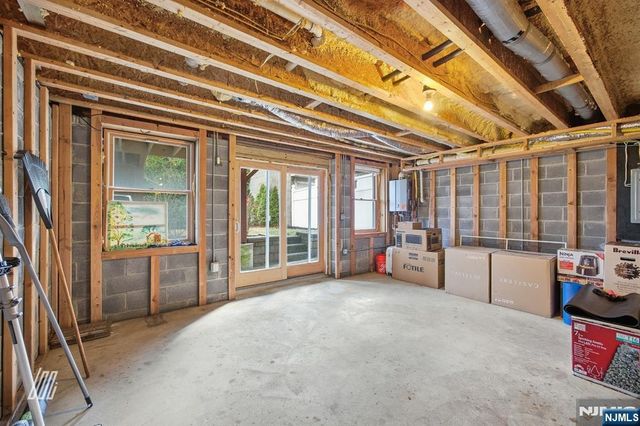 331 Undercliff Avenue, Edgewater, NJ 07020