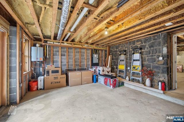 331 Undercliff Avenue, Edgewater, NJ 07020