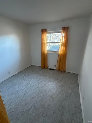 3202 S Jefferson Street, Muncie, IN 47302