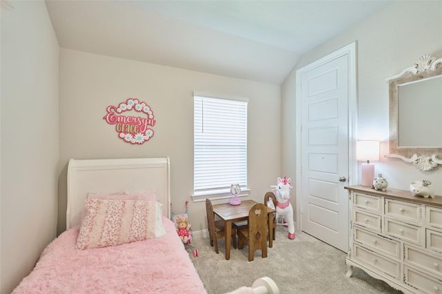 7054 Lauren Oak Drive, Conroe, TX 77304