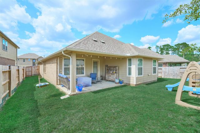 7054 Lauren Oak Drive, Conroe, TX 77304