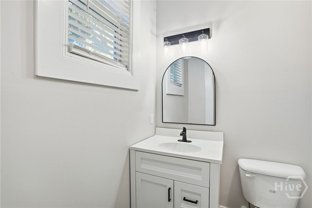 Image 41 of property listing at 1010 E 31st Street, Savannah, GA 31401