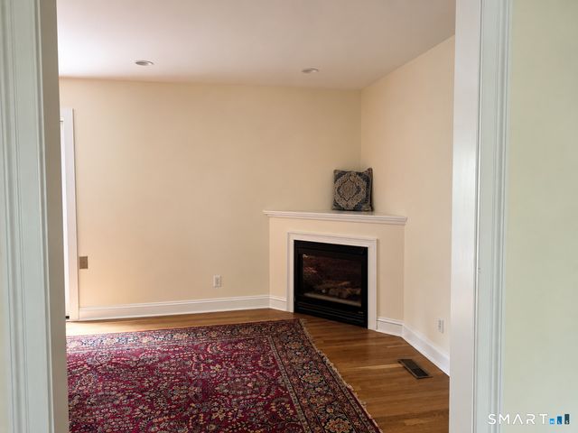 26 High Street, Westport, CT 06880