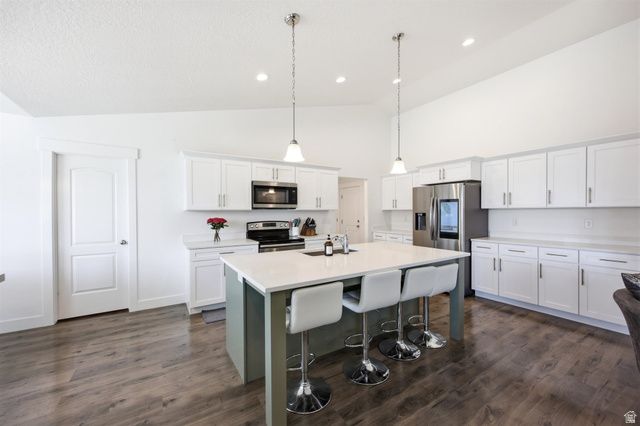 100 E GILBERT PEAK WAY, Eagle Mountain, UT 84005
