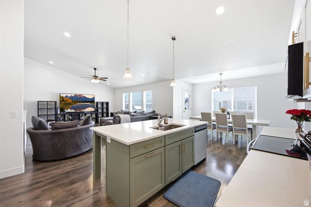 100 E GILBERT PEAK WAY, Eagle Mountain, UT 84005