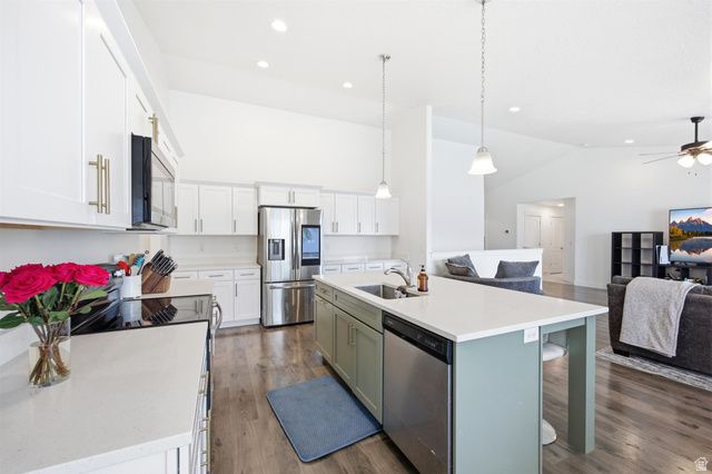 100 E GILBERT PEAK WAY, Eagle Mountain, UT 84005