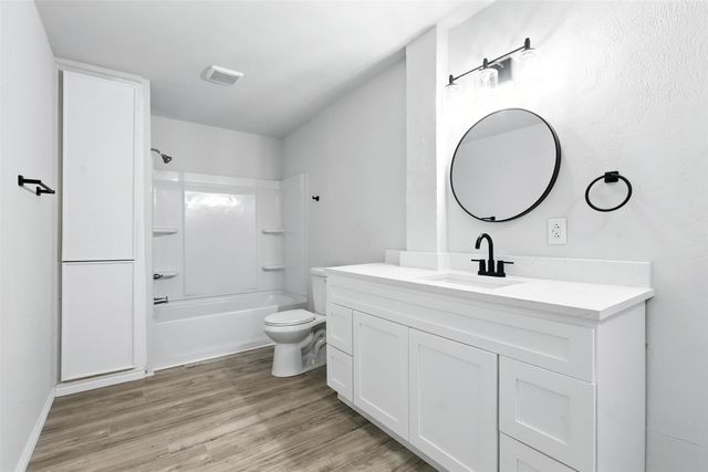 3212 Galvez Avenue, Fort Worth, TX 76111