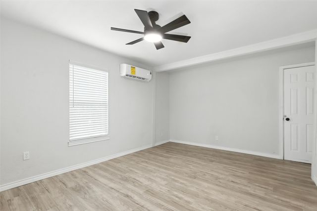 3212 Galvez Avenue, Fort Worth, TX 76111